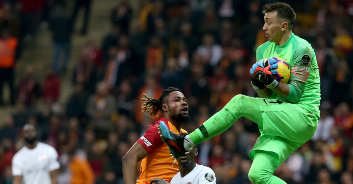 Muslera tuttu biz yedik