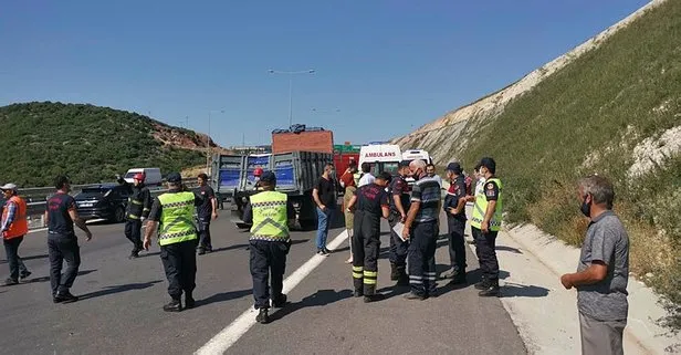 Kocaeli’de işçi servisiyle kamyon çarpıştı: Yaralılar var