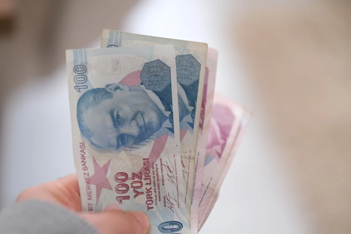 1792328173193.jpg Ekim 2026 SSK emekli maaşları başladı: Maaş günü pazara denk gelenler dikkat! ATM'ye gitmeden önce numaranızı kontrol edin-7