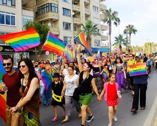 CHPli belediyelerin LGBT ahlaksızlığını öven paylaşımlara tokat gibi cevap