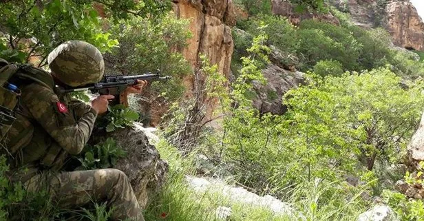 Son dakika: Hakkari’de PKK’ya ağır darbe! İki terörist etkisiz hale getirildi