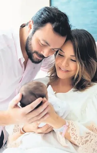 Kızı Zeynep, Bengü’ye uğurlu geldi! 1 milyonluk anlaşma...