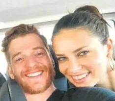 Adriana Lima, Emir Uyar’a resti çekti!