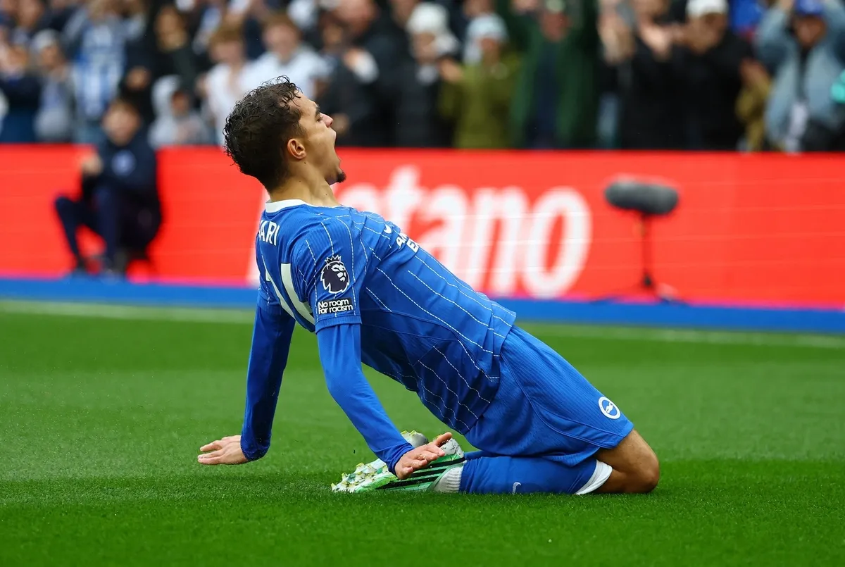 galatasarayin-yasin-ayari-transferinde-chelsea-devrede-1792739925601.jpg Aslan'dan Fener'e dev çalım! Fernandes'in alternatifi yine Ada'dan-6