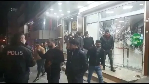 Esenyurt'ta çocukların "sigara kavgası" meydan savaşına döndü! Valilikten flaş açıklama: 7 şüpheli yakalandı!-2