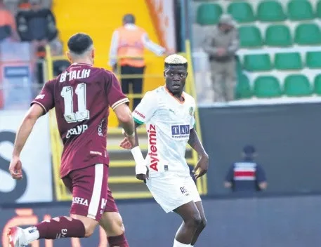 Alanyaspor seri bozdu