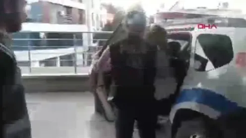 İzmir'de 450 personel ile şafak operasyonu! Cezası kesinleşmiş 77 firari yakalandı-1