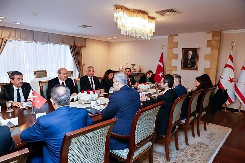 Kuzey Kıbrıs Türk Cumhuriyeti (KKTC) Cumhurbaşkanı Ersin Tatar, Dışişleri Bakanı Hakan Fidan'ı kabul etti. (İHA)