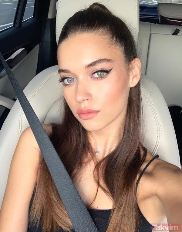 Afra Saraçoğlu ile Çağatay Ulusoy hakkındaki aşk iddiaları sonrası kafa karıştıran hamle! Ayrılığı yalanlamadı 6 yıllık sevgili Duygu Sarışın... - 3