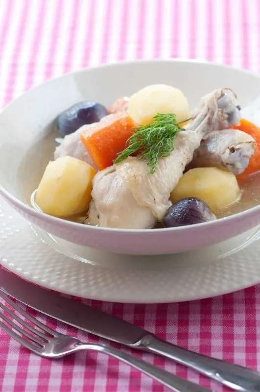 tavuk-haslarken-asla-kopuk-olusmayacak-1-yemek-kasigi-eklemek-yetiyor-1720961937841.jpg 1 yemek kaşığı eklemek yetiyor: Tavuk haşlarken asla köpük oluşmayacak!-2