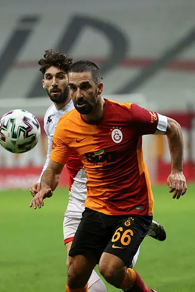 galatasaray-antalyaspor-macini-tribunden-izleyen-fatih-terim-cildirdi-1609614443102.jpg Galatasaray - Antalyaspor maçını tribünden izleyen Fatih Terim çıldırdı-11