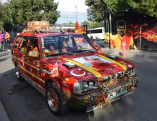 'Galatasaraylı araba' yine Florya'da! Fatih Terim'in imzası var
