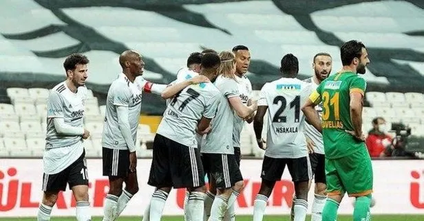 2 haftada 5 puan kaybeden lider Beşiktaş Alanya engelini rahat aştı: Cenk Tosun 3.5 yıl sonra Dolmabahçe’de gol attı