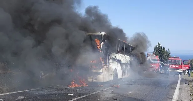 Anzakları taşıyan yolcu otobüsü yandı