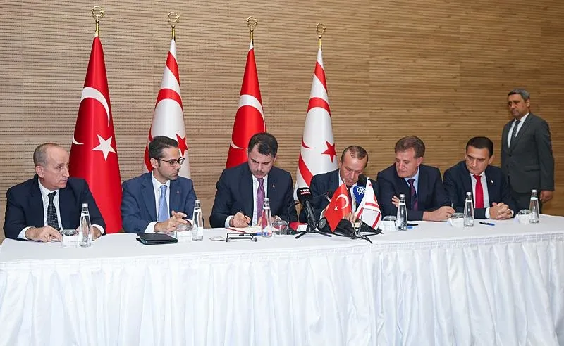 Türkiye ve KKTC arasında iş birliği protokolleri imzalandı! Bakan Kurum açıkladı: Sıfır atık projesi KKTC’de de uygulanacak (İHA)