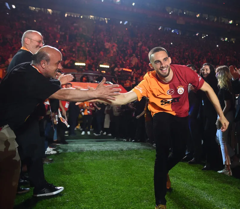 ÖZEL | Galatasaray'da dev kriz! Ayrılmak istiyor - 12