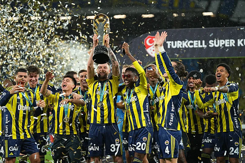 Fenerbahçe'nin Süper Kupa sevinci gölgede kalacak! Transferde mutlu son yakın - 3
