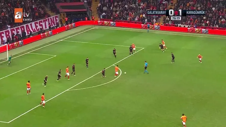 ▶️ Galatasaray'da Derrick Köhn'ün şutu direkten döndü!