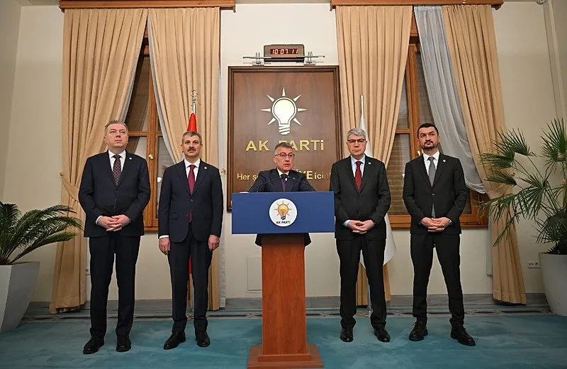 ak-parti-varlik-barisi-ve-vergiye-yonelik-duzenlemeleri-iceren-kanun-teklifini-tbmm-baskanligina-sundu-1777981307669.jpeg AK Parti, Varlık Barışı ve vergiye yönelik düzenlemeleri içeren kanun teklifini TBMM Başkanlığına sundu-3