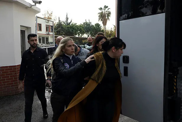 Mersin'de tefeci operasyonu! Çetenin lideri ''Hanımağa'' yakayı ele verdi-1