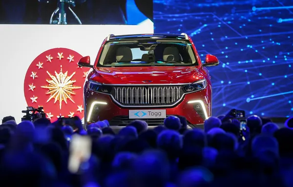 yerli-ve-milli-alerjisi-tutanlara-mustafa-sarigulden-muhalefet-dersleri-togga-binmekten-guru-duyacagim-1667064002635.jpg Yerli ve milli alerjisi tutanlara Mustafa Sarıgül'den muhalefet dersleri: Togg’a binmekten gurur duyacağım-2