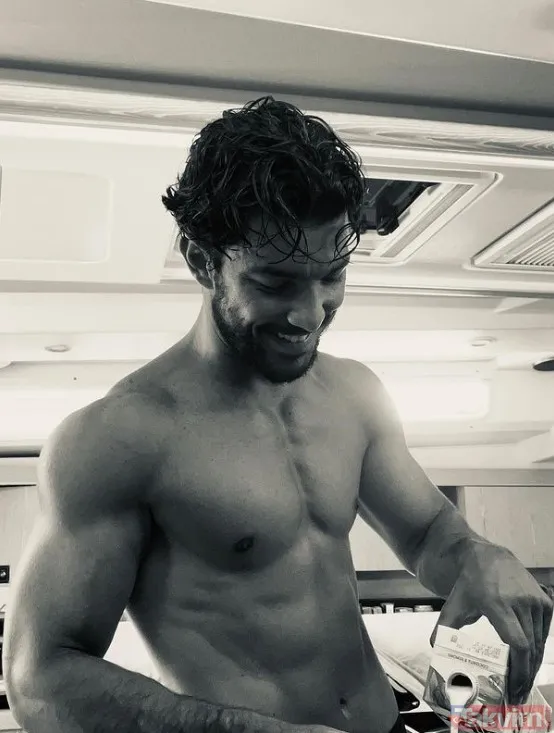 Serenay Sarıkaya ile Umut Evirgen Mikanos'ta fena ifşa oldu! Gizli tatilden bomba görüntüler ortaya çıktı bikinili Serenay... - 37