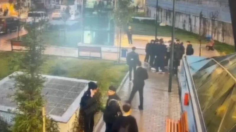 Bağcılar'da 6 yerinden bıçaklanan Oğuzhan Çöpür'ün ailesine tehdit mesajları: "Konum at oğlum"-6