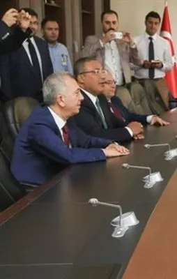 Anayasa çalışmaları liderlere sunulacak