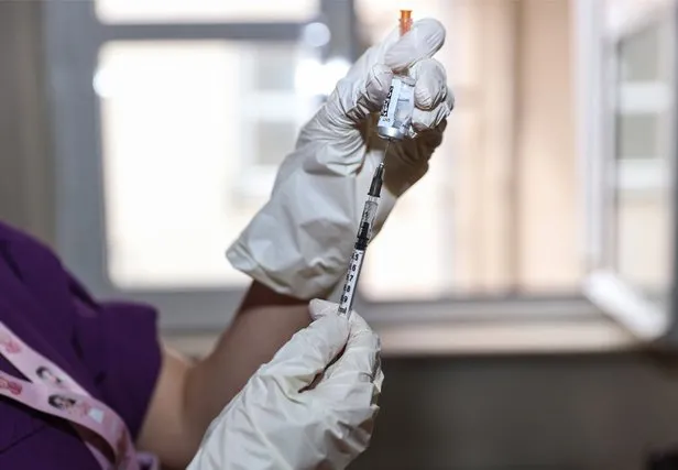 asi sonrasi dus yapilir mi biontech sinovac asi olduktan sonra banyo yapilir mi takvim