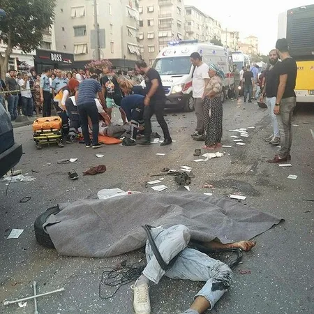 İstanbul'da feci kaza! Ölü ve yaralılar var-2