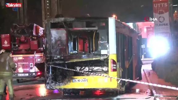 Şişli’de İETT otobüsü alev alev yandı
