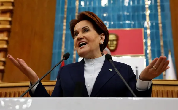 28-mayis-depremi-sadece-chpde-degil-iyi-partide-de-kazan-kayniyor-aksenerin-ekibinde-pes-pese-istifalar-1685443802228.jpg 28 Mayıs depremi! İYİ Parti'de kazan kaynıyor: Meral Akşener'e muhalif isimlerden 'Yavuz Ağıralioğlu' hazırlığı-9