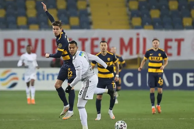 Kartal’da çifte şok