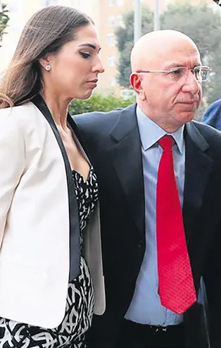 Türkiye'nin eski medya patronları emlak işine yöneldi