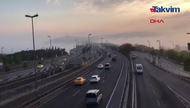 Haliç'te sabah saatlerinde sis etkili oldu