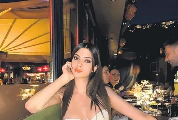 Havada aşk kokusu var! Emrecan Sabancı, Defne Samyeli’nin kızı Derin Talu ile fena yakalandı