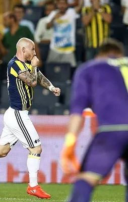 Fenerbahçe işi ilk maçta bitirdi!