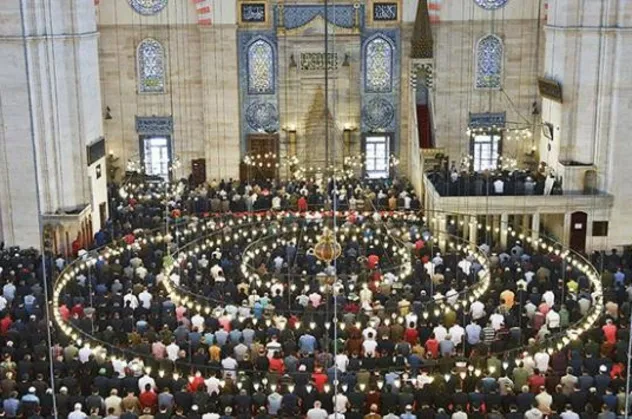 Cuma hutbesinde '15 Temmuz' vurgusu