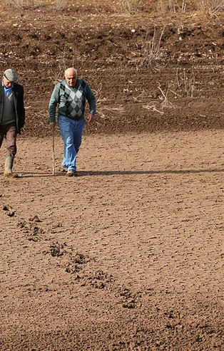 Sivas'ta ürküten görüntü! Sular çekilince ortaya çıktı, görenler başında dua etti...