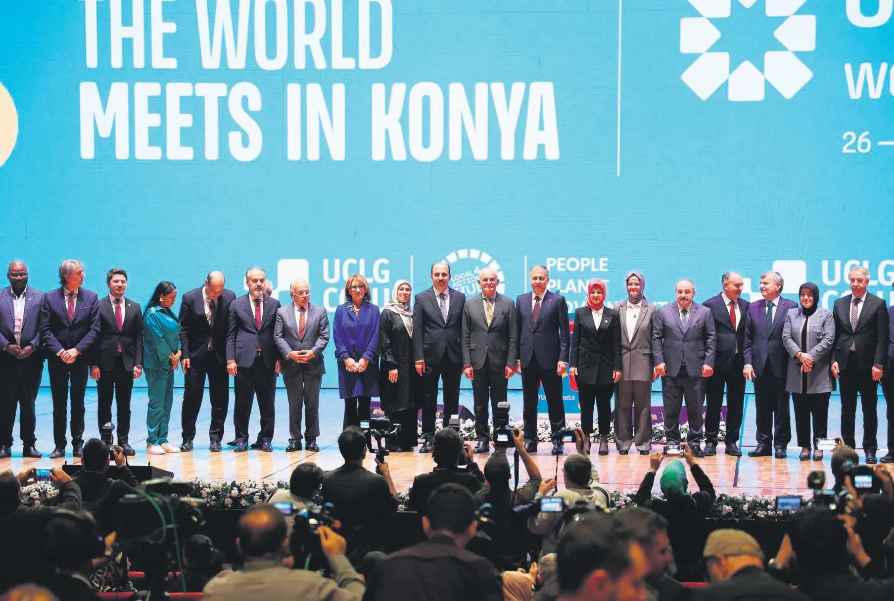 Başkan Altay Dünya Belediyeler Birliği Başkanlığı’nı devraldı