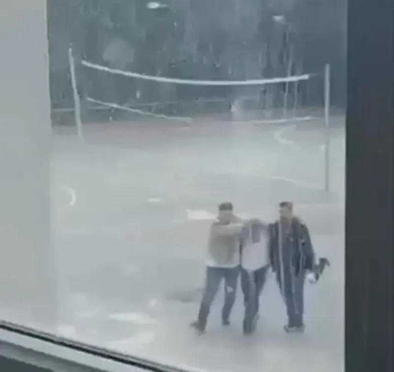 Öğretmen böyle gözaltına alındı (Takvim.com.tr)