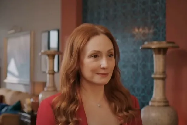 yali-capkini-gunu-mu-degisti-ne-zaman-yayinlanacak-izleyenlere-mujde-verildi-hem-persembe-hem-cuma-1698089036214.jpg İzleyenlere müjde verildi! Yalı Çapkını günü mü değişti, ne zaman yayınlanacak? "Hem perşembe hem cuma..."-3