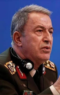 Hulusi Akar'dan NATO komutanına FETÖ uyarısı