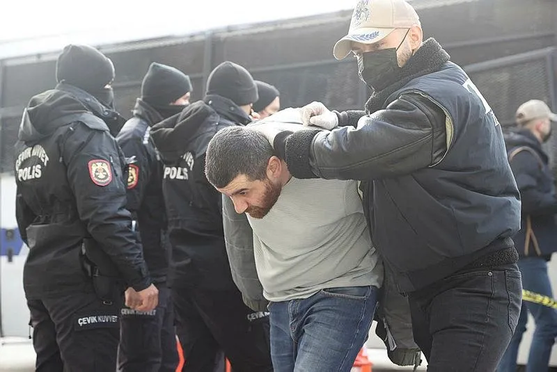 Santa Maria Kilisesi'ne yapılan saldırıyla ilgili 25 kişi tutuklandı-3