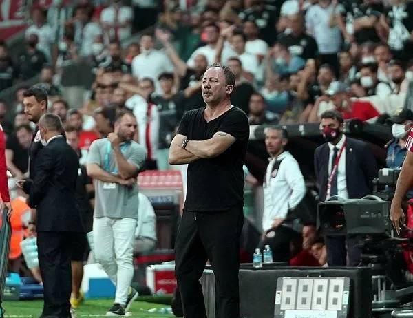 Sergen Yalçın: 4. hakem kuralı bilmiyor