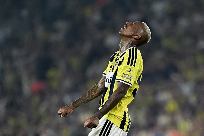 fenerbahcede-anderson-talisca-bilmecesi-olay-paylasim-geldi-1787985000486.jpeg Fenerbahçe'de Anderson Talisca bilmecesi! Olay paylaşım geldi-3