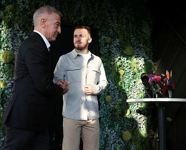 karadeniz-firtinasi-viscanin-transferini-bitirdi-perde-arkasini-takvim-acikladi-1641422435712.jpeg Karadeniz fırtınası Visca’nın transferini bitirdi! Perde arkasını TAKVİM açıkladı-2