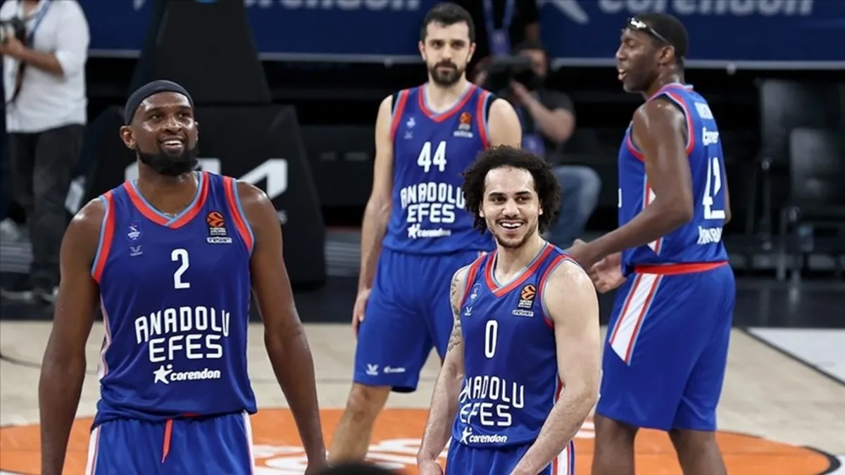 Efes’ten Galatasaray’a farklı darbe