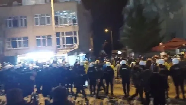 Fenerbahçe - Beşiktaş derbisi sonrası stad dışında yoğun güvenlik önlemleri