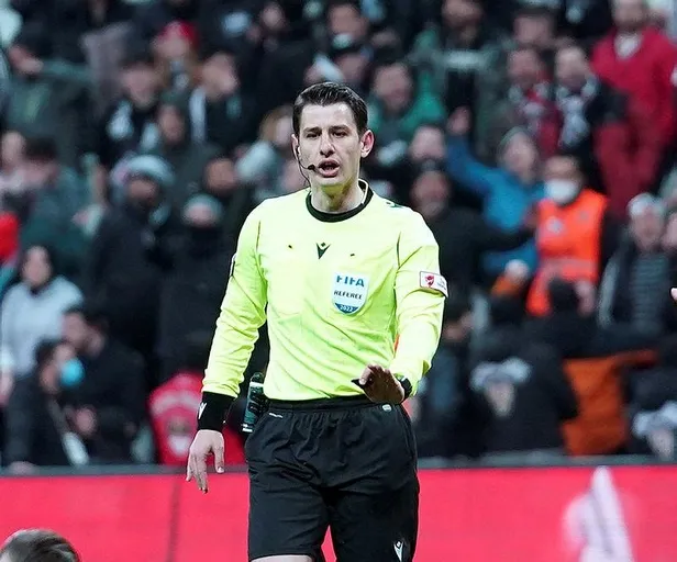 derbinin-hakemi-halil-umut-meler-oldu-36-yasindaki-hakemin-derbi-karnesi-nasil-iste-melerin-yonettigi-galatasa-1667403024015.jpeg